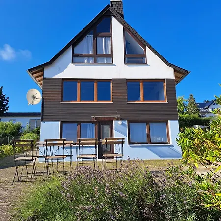 Haus Mit Idyllischem Seeblick Holiday home *