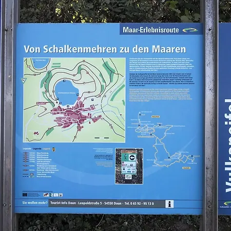 Haus Mit Idyllischem Seeblick