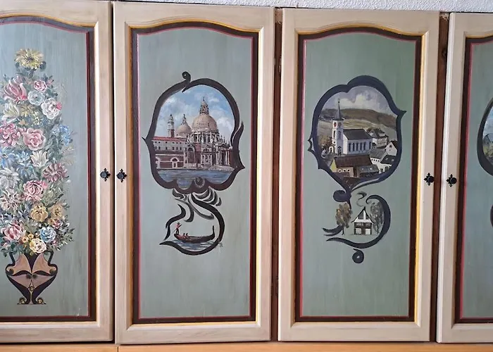 Haus Mit Idyllischem Seeblick