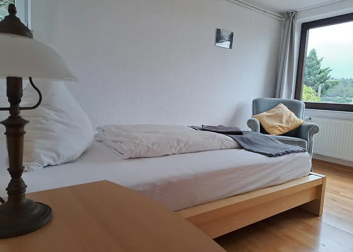 Feriehus Haus Mit Idyllischem Seeblick Schalkenmehren