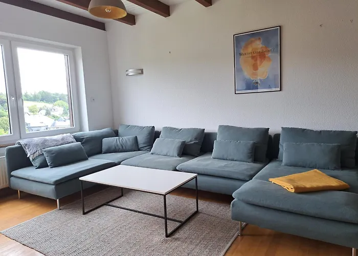 Haus Mit Idyllischem Seeblick *